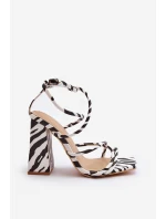 Modne Sandały Na Obcasie Biało-Czarne Josette