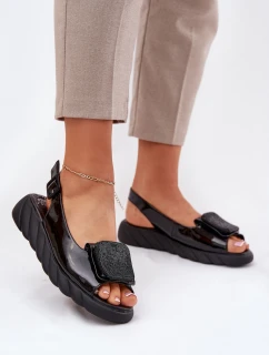 Skórzane Lakierowane Sandały Damskie Na Koturnie z Ozdobą Artiker 56C1564 Czarne