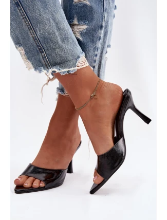 Lakované dámské pantofle na podpatku černé Lirissa