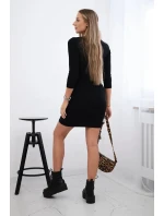 Rebrované šaty s viazaným výstrihom čiernej