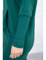 Šaty s ozdobnými volánikmi a kapucňou zelenej farby