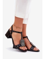 Skórzane Lakierowane Sandały Damskie Na Słupku Z Ozdobą Vinceza 91134 Czarne