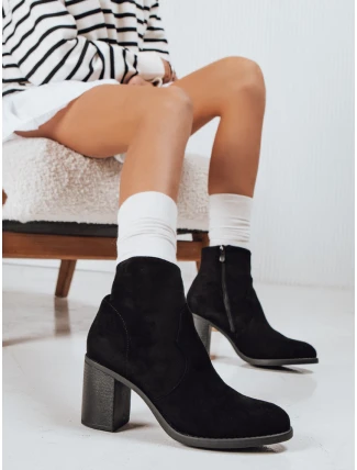 Dámske čierne semišové čižmy FashionStreet ZY1247