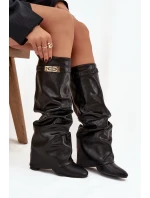 Dámské Kozačky Na Podpatku S Ohnutým Žíním A Zlatým Detalem Černé Diorna