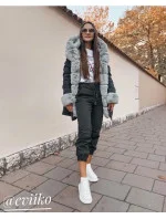 Dámska bavlnená zimná bunda s kožušinou Caramel (xw793x)