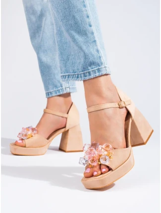 Pekné dámske sandále hnedé na širokom podpätku Pekné dámske sandále hnedé na širokom podpätku