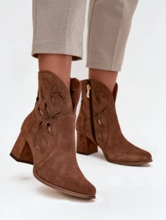 Topánky na podpätku model 219132 Krok vo veľkom štýle