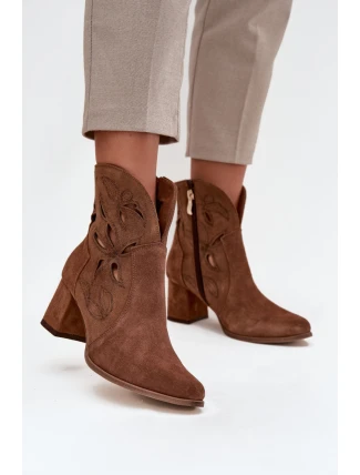 Topánky na podpätku model 219132 Krok vo veľkom štýle