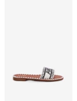 Klapki Damskie Na Płaskim Obcasie Ze Zdobieniem Amore Białe Avelina