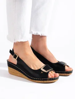 Pekné čierne dámske sandále na klin