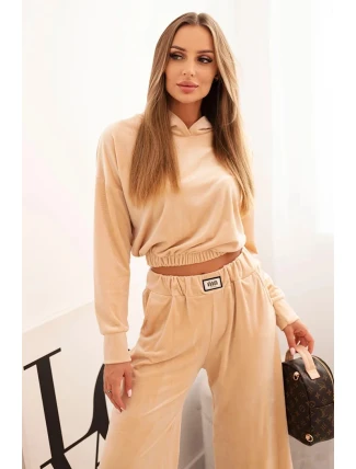 Dámska velúrová súprava so širokými nohavicami a mikinou s kapucňou béžová Dámska velúrová súprava so širokými nohavicami a mikinou s kapucňou béžová