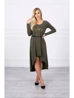 Šaty s ozdobným pásikom a khaki nápisom