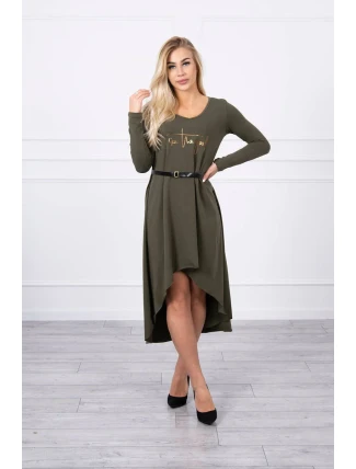 Šaty s ozdobným pásikom a khaki nápisom