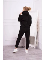 Zateplená súprava s mikinou viazanou v spodnej časti čiernej farby Zateplená súprava s mikinou viazanou v spodnej časti čiernej farby