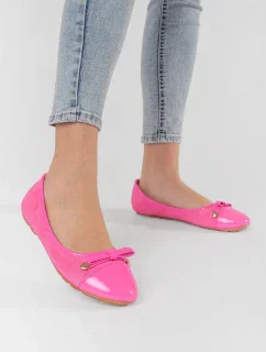 Praktické dámske ružové baleríny bez podpätku