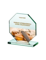 Sklenená trofej s farebnou potlačou LuxorJet, gravírovaná a naplnená atramentom