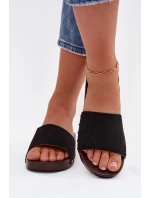 Dámské pantofle s nýty na nízkém podpatku Černé Amelvessa