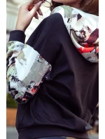 Dámska blúza / mikina s klokaním vreckom a kapucňou v čiernej farbe s farebnými vsadkami 279-3 Dámska blúza / mikina s klokaním vreckom a kapucňou v čiernej farbe s farebnými vsadkami 279-3