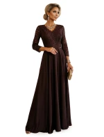 309-14 AMBER elegantné dlhé čipkované šaty s výstrihom - čokoládové