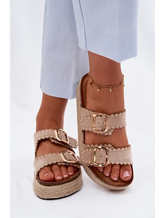 Dámské nazouváky na platformě s pletením zlaté přezky a cvočky béžové