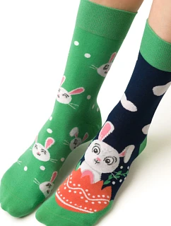 Dámske asymetrické ponožky 078