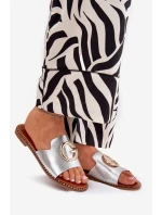 Eko Skórzane Płaskie Klapki Damskie Z Ozdobnym Detalem Srebrne Frelie