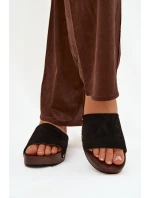 Dámské pantofle se zlatými sponami Černé Ferinna