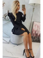 Šaty so zvislými volánmi čiernej