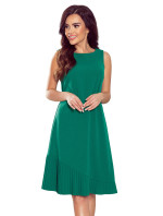 KARINE - Zelené dámske trapézové šaty s asymetrickým plisovaním 308-1