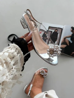 Sandále model 225150 Krok vo veľkom štýle