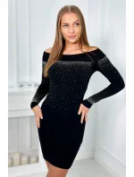 Pletené šaty s odhalenými ramenami čierny
