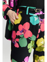 Monnari Elegantné nohavice Dámske kvetinové nohavice Multicolor