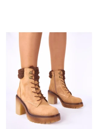 Topánky na podpätku model 222346 Solea Topánky na podpätku model 222346 Solea