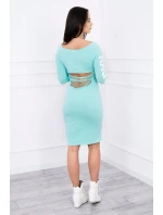 Otrhané mätové šaty