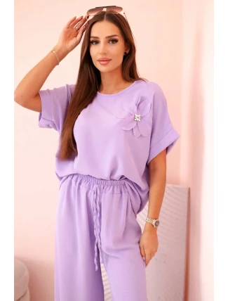 Dámsky viskózový set s ozdobným kvetom a širokými nohavicami - fuchsiová svetlofialová