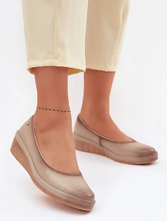 Kožené dámske topánky na platforme Vinceza Beige