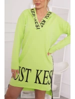Šaty s kapucňou a potlačou pistácie