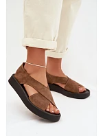 Sandále model 226330 Krok vo veľkom štýle