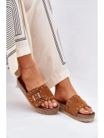 Klapki Damskie Na Platformie Z Klamrą I Ćwiekami Camel Nusithia