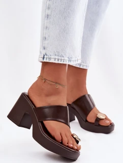 Žabky na podpätku model 225376 Krok vo veľkom štýle