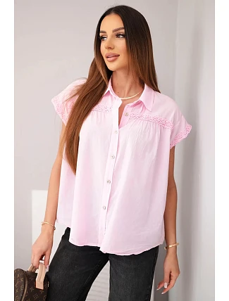 Dámska bavlnená košeľová blúzka s čipkou a krátkymi rukávmi candy pink Dámska bavlnená košeľová blúzka s čipkou a krátkymi rukávmi candy pink