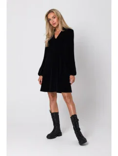M767 Šaty s výstrihom do V - čierne