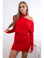Šaty so zdobením na ramenách červené Šaty so zdobením na ramenách červené