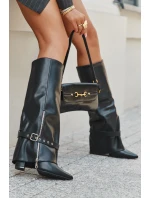 Kozaki Damskie Wsuwane Na Słupku Z Ozdobnym Paskiem Eko Skórzane Czarne Jolivine