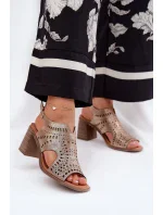 Sandále na podpätku model 211364 Krok vo veľkom štýle