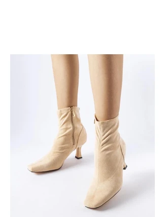 Topánky na podpätku model 204739 Solea