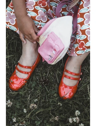 Lakierowane Balerinki Dziecięce Z Paseczkami Czerwone Margenis