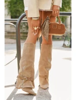 Kozaki Damskie Wsuwane Na Słupku Z Ozdobnym Paskiem Beżowe Jolivine