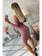 Priliehavé šaty s výstrihom do V tmavo ružové