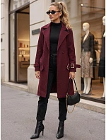 Elegantný dámsky kabát s výstrihom a opaskom v bordovej farbe, FashionStreet NY0786